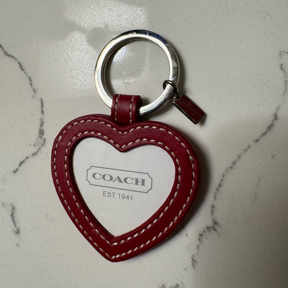 RARE Coach Red Heart shaped leather picture frame Keychain/bag charm - Picture 3 of 9